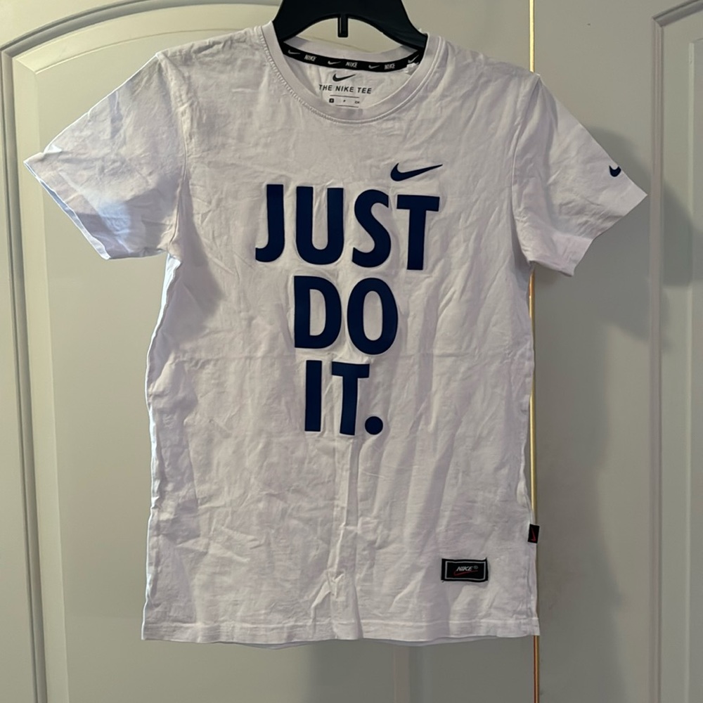 Women’s Nike Tee